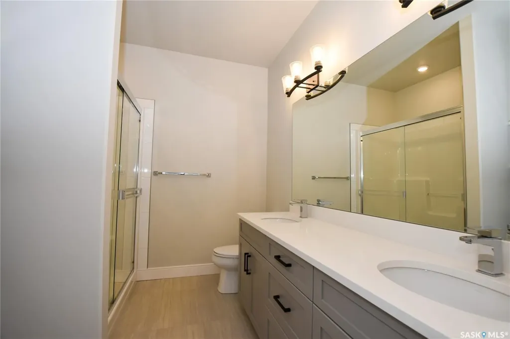 105 Willis Crescent Saskatoon SK S7T 0Z3