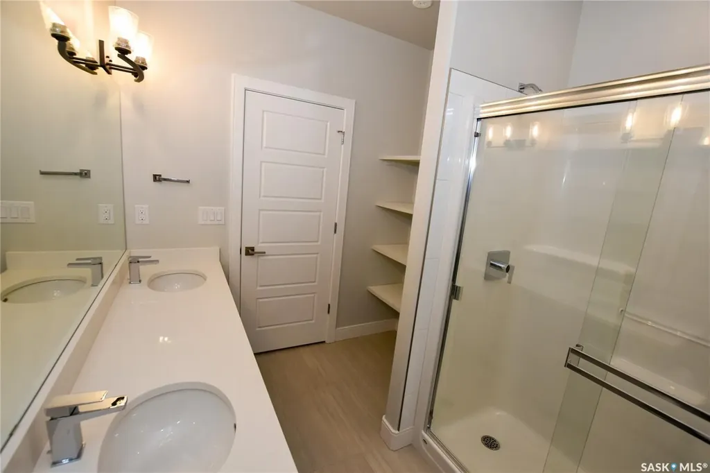 105 Willis Crescent Saskatoon SK S7T 0Z3