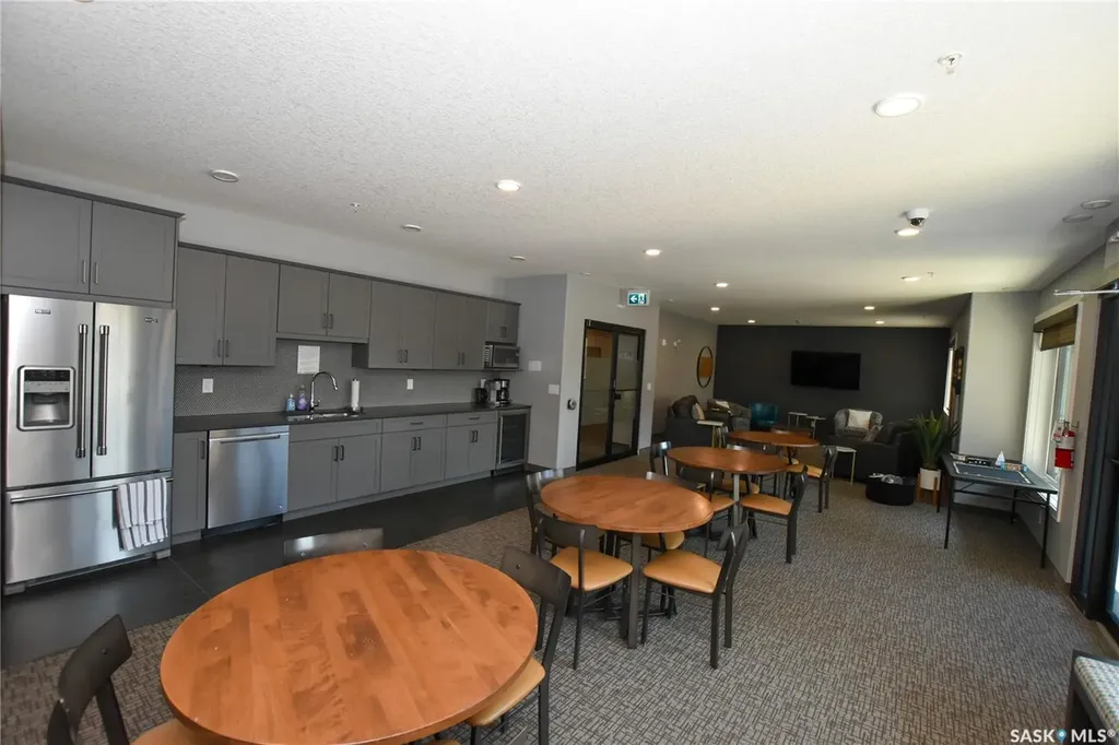 105 Willis Crescent Saskatoon SK S7T 0Z3