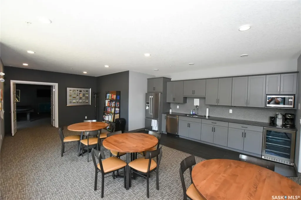 105 Willis Crescent Saskatoon SK S7T 0Z3