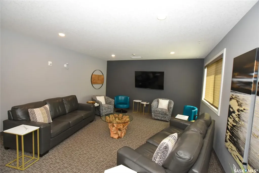 105 Willis Crescent Saskatoon SK S7T 0Z3
