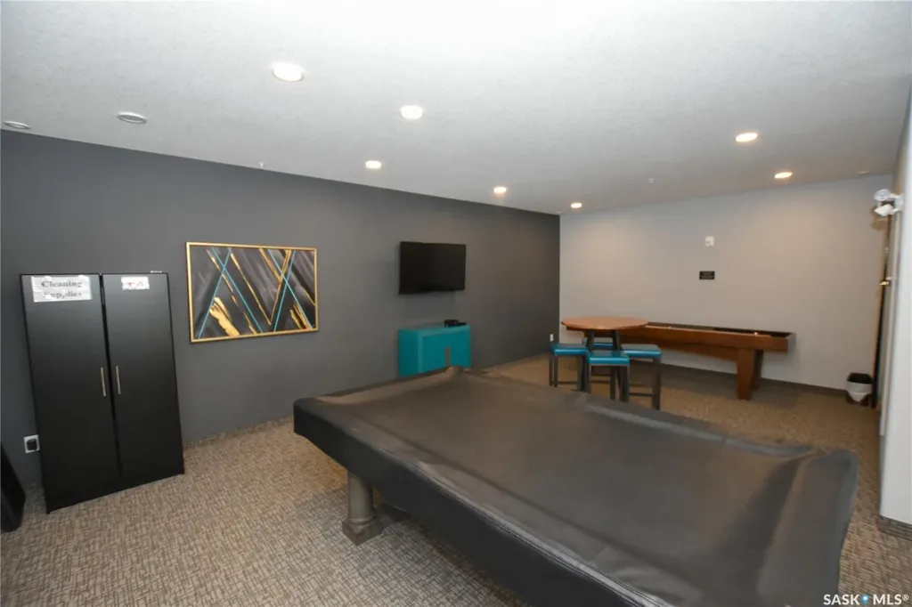105 Willis Crescent Saskatoon SK S7T 0Z3