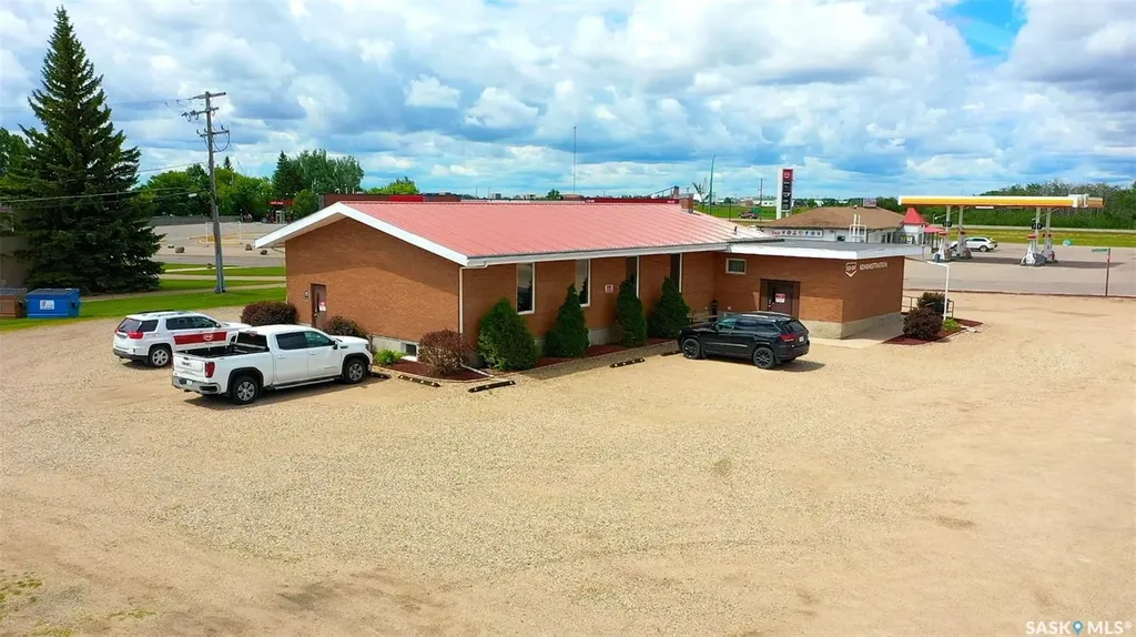 751 7th Avenue W Melville SK S0A 2P0