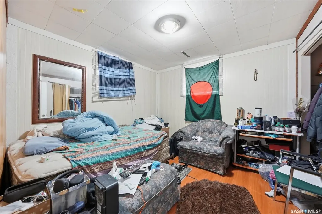 302 U Avenue N Saskatoon SK S7L 3C7