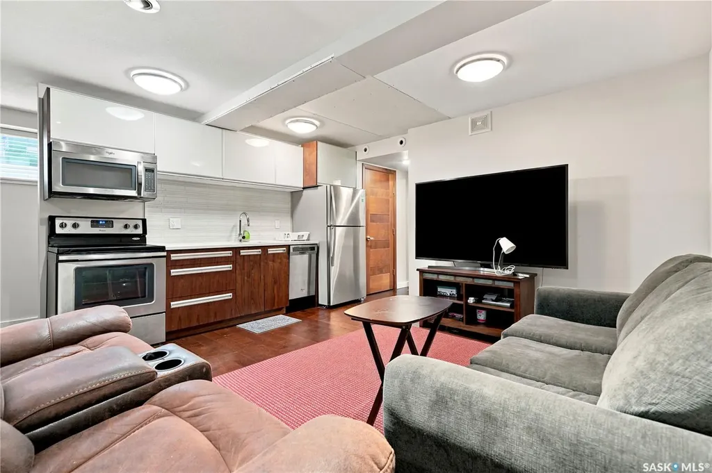 151 Tweed Lane Saskatoon SK S7V 0K1