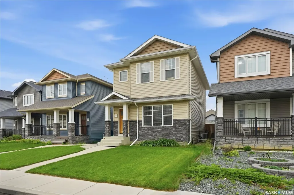151 Tweed Lane Saskatoon SK S7V 0K1