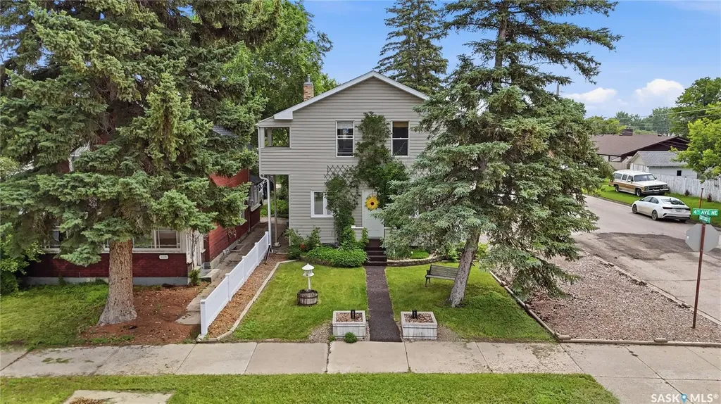 1001 4th Avenue NE Moose Jaw SK S6H 1H9