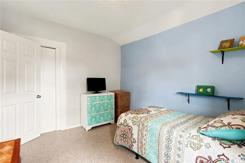 1001 4th Avenue NE Moose Jaw SK S6H 1H9