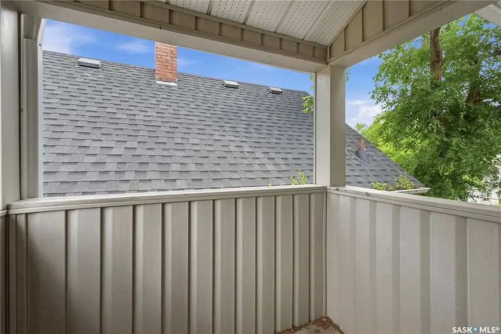 1001 4th Avenue NE Moose Jaw SK S6H 1H9