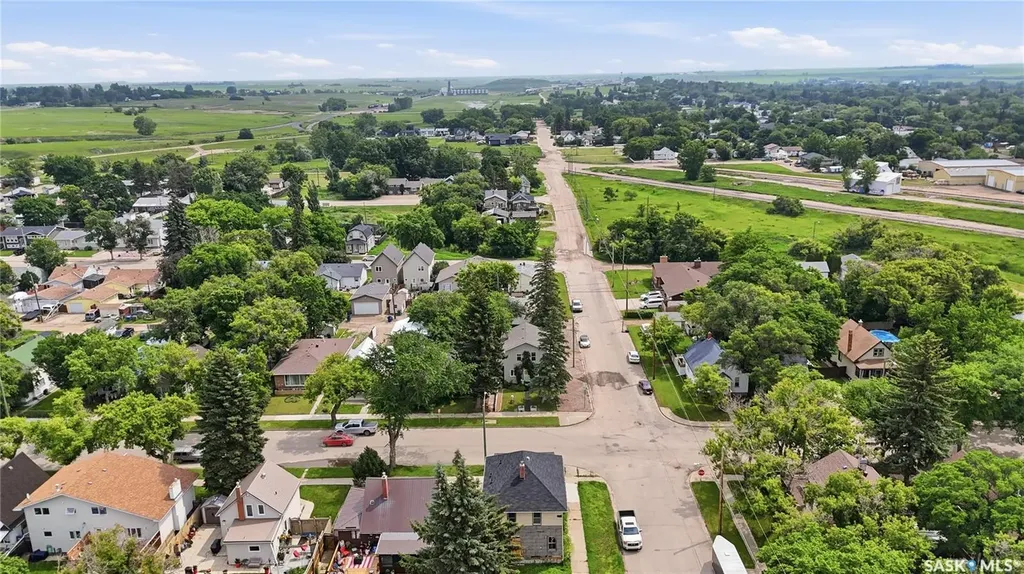 1001 4th Avenue NE Moose Jaw SK S6H 1H9