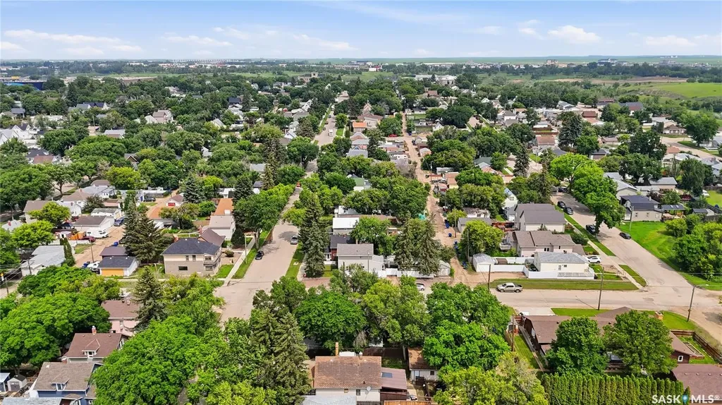 1001 4th Avenue NE Moose Jaw SK S6H 1H9
