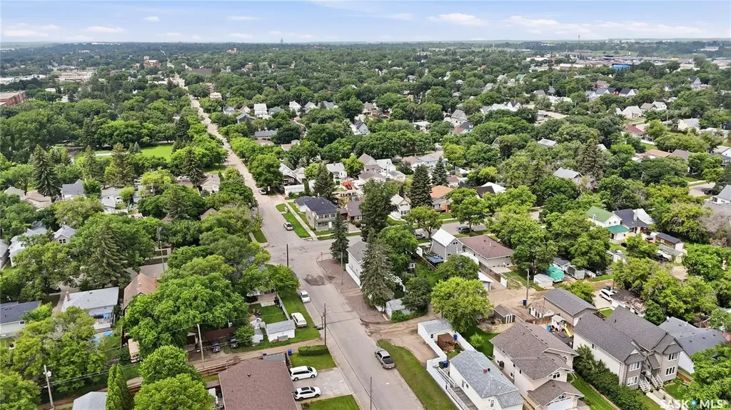 1001 4th Avenue NE Moose Jaw SK S6H 1H9