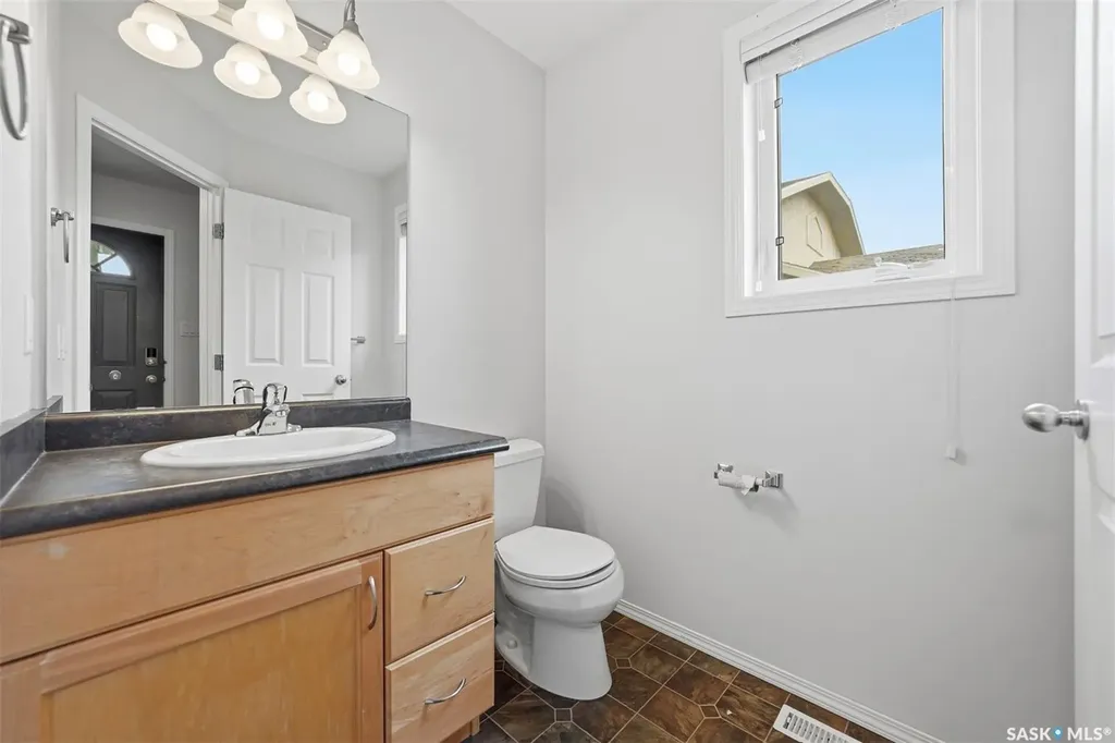 125 Meadowlark Park Warman SK S0K 0A1