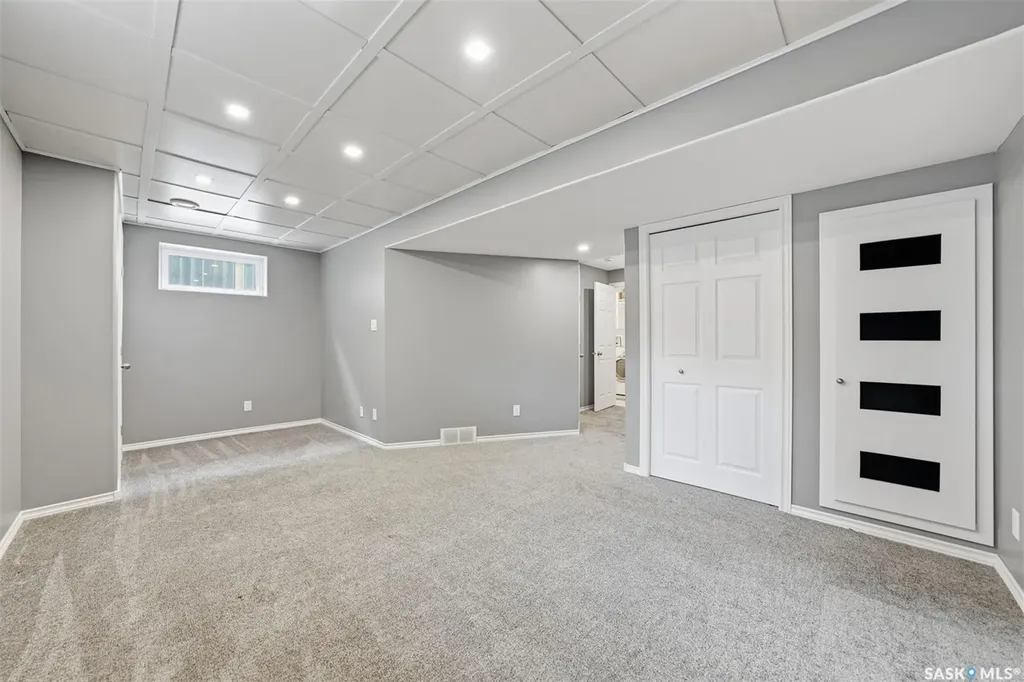 125 Meadowlark Park Warman SK S0K 0A1