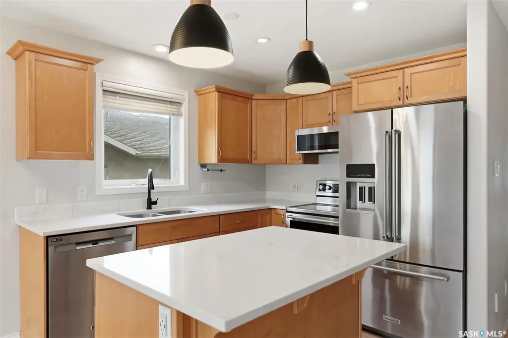 125 Meadowlark Park Warman SK S0K 0A1
