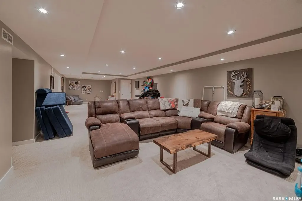 7603 Discovery Road Regina SK S4X 1C9