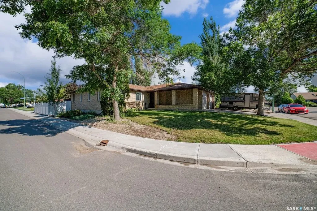 7603 Discovery Road Regina SK S4X 1C9