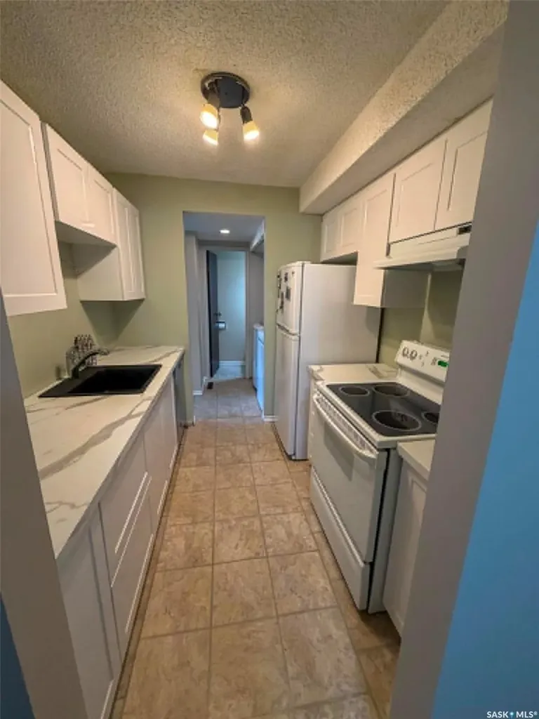 5056 10th Avenue Regina SK S4T 7P4