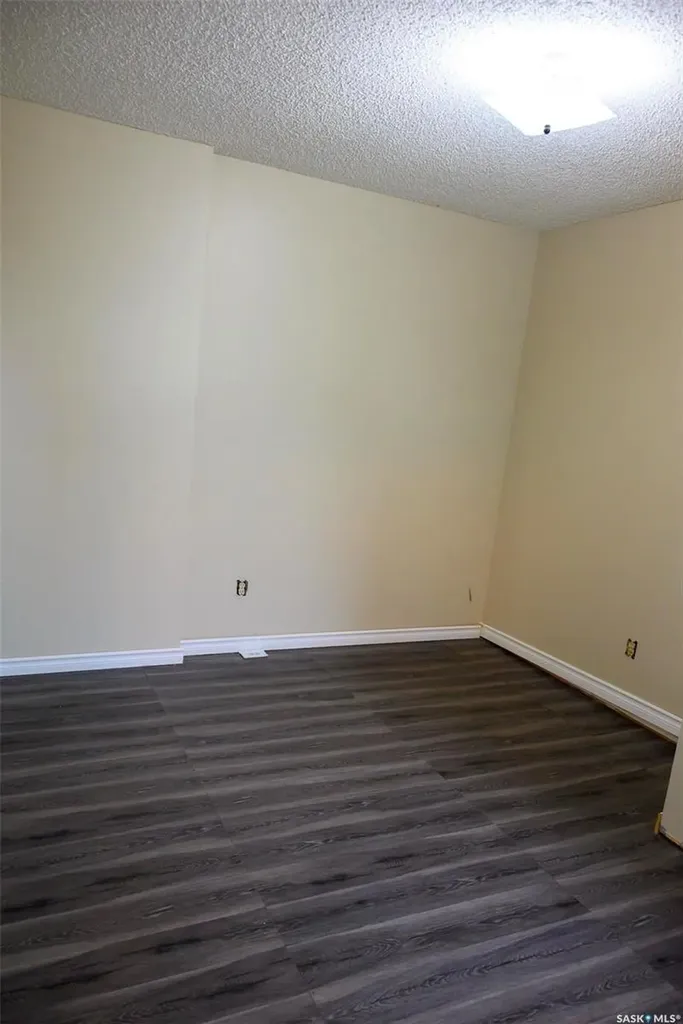 5056 10th Avenue Regina SK S4T 7P4