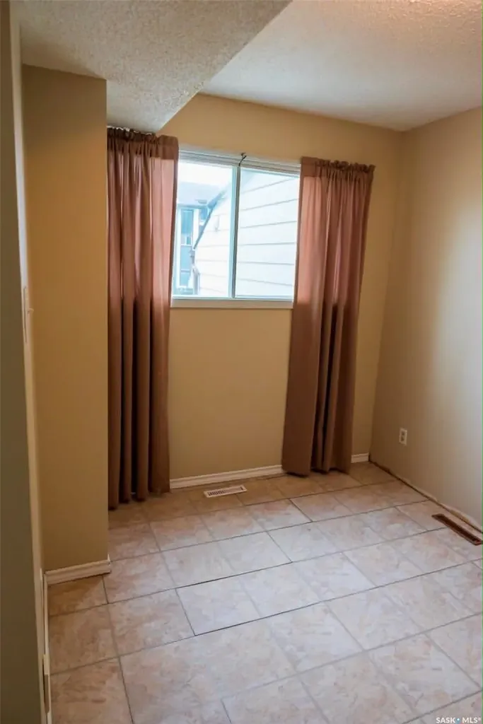 5056 10th Avenue Regina SK S4T 7P4