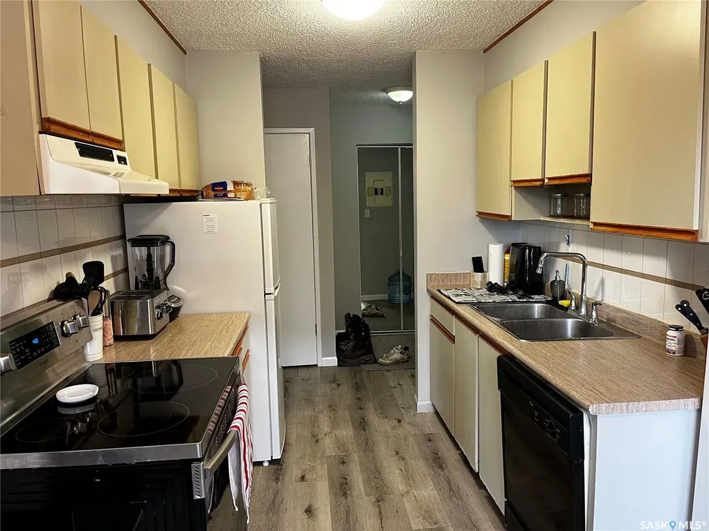 1 Columbia Drive Saskatoon SK S7K 1E3