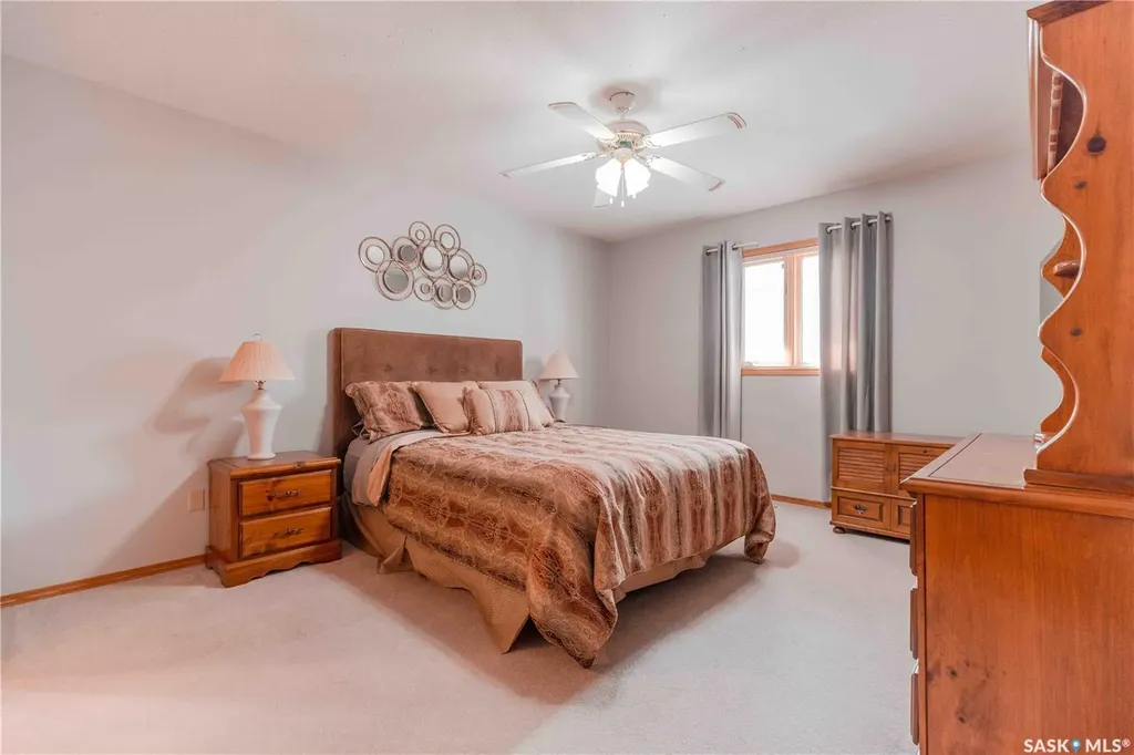 420 Heritage Crescent Saskatoon SK S7H 5P3