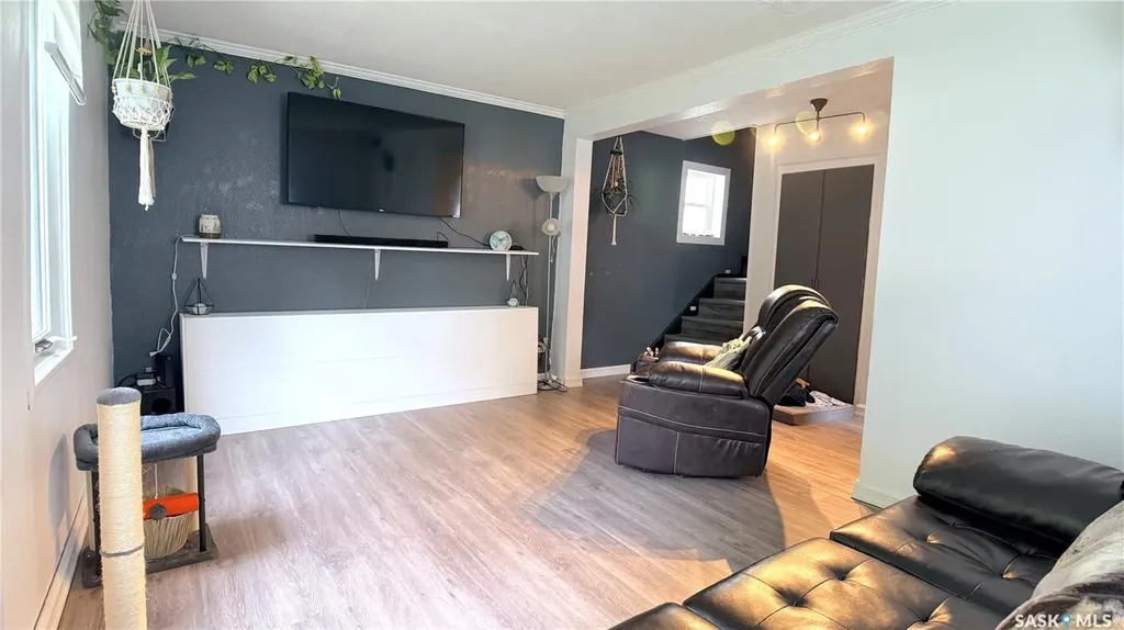 417 3rd Street Estevan SK S4A 0P1