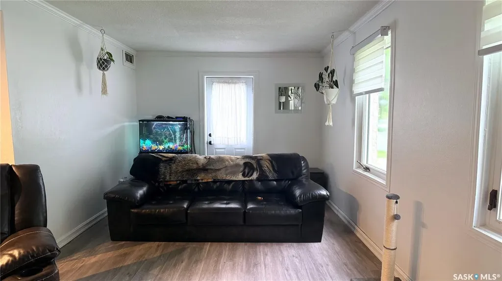417 3rd Street Estevan SK S4A 0P1