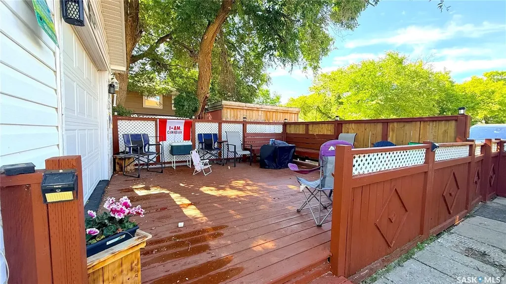 417 3rd Street Estevan SK S4A 0P1