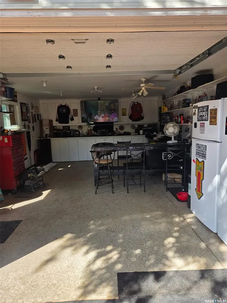 417 3rd Street Estevan SK S4A 0P1