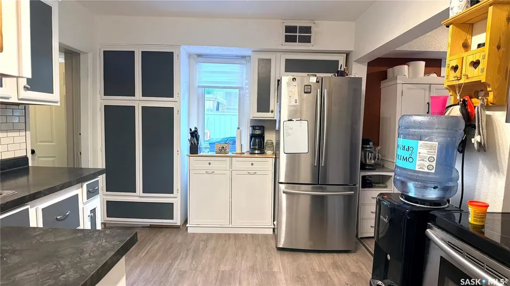 417 3rd Street Estevan SK S4A 0P1
