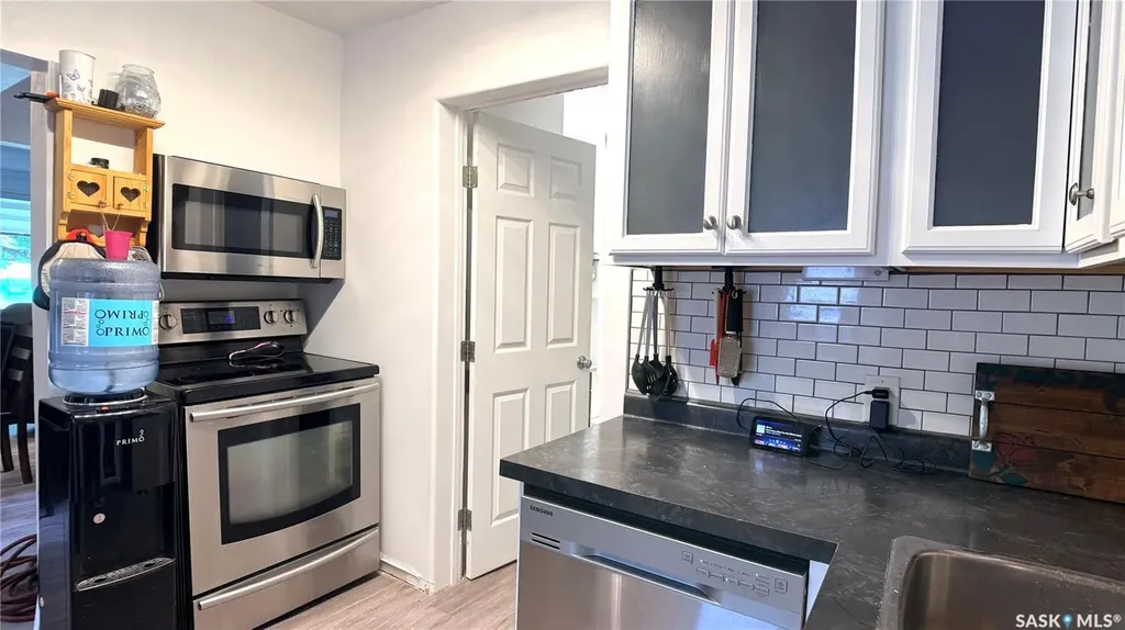 417 3rd Street Estevan SK S4A 0P1
