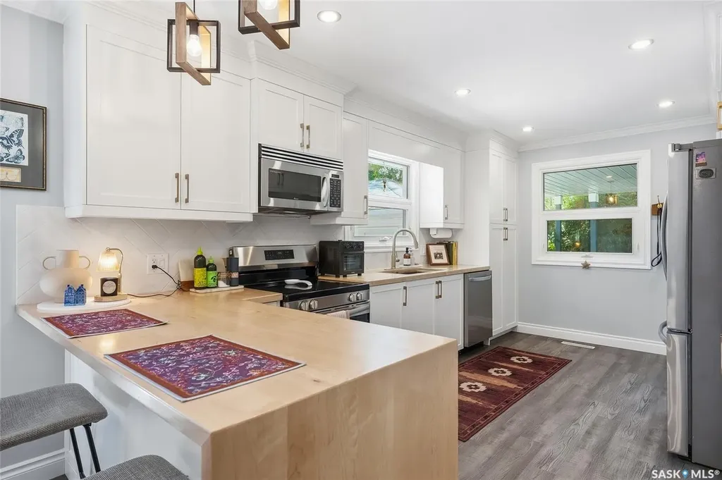 410 Ruth Street E Saskatoon SK S7J 0L4