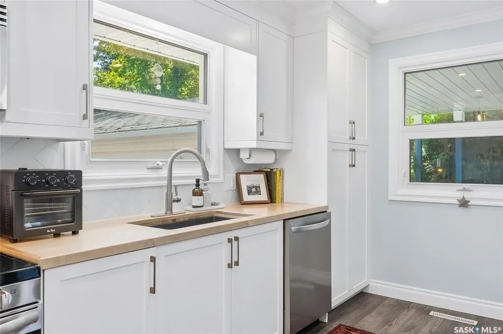 410 Ruth Street E Saskatoon SK S7J 0L4