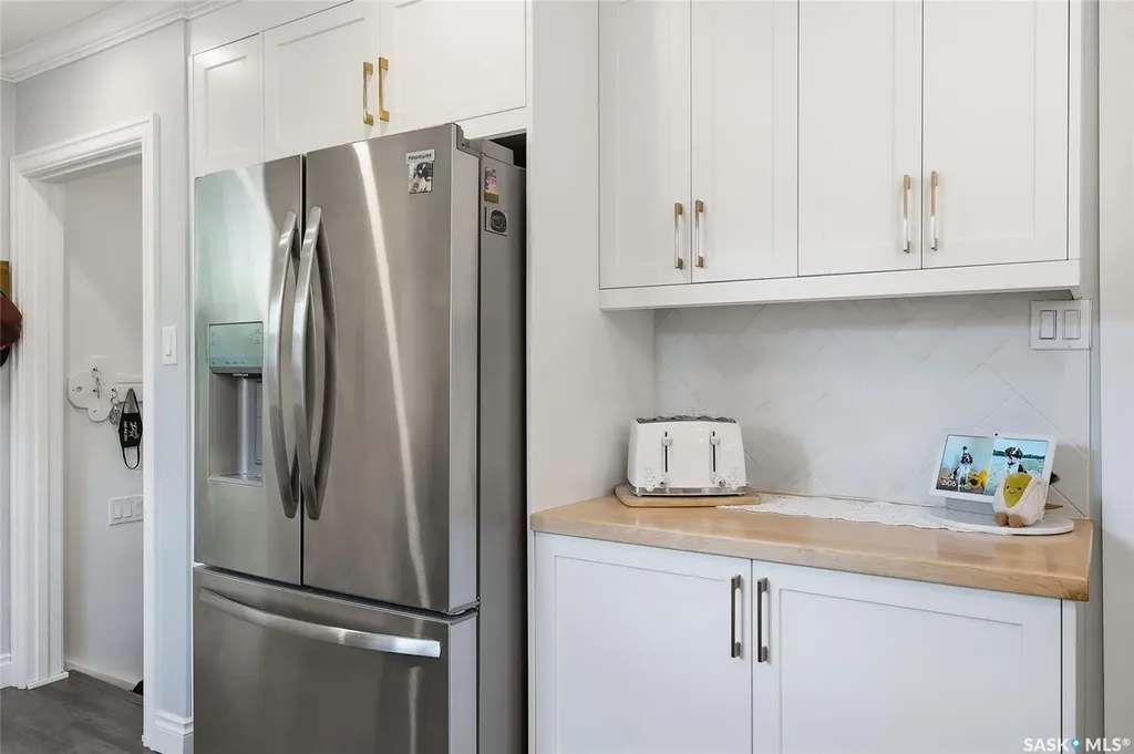 410 Ruth Street E Saskatoon SK S7J 0L4