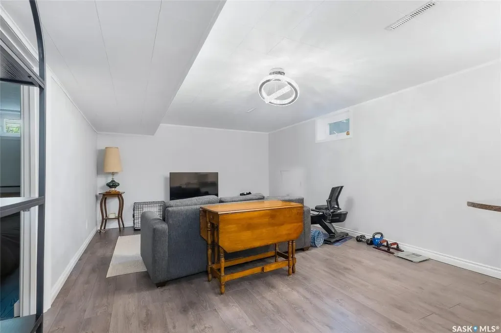 410 Ruth Street E Saskatoon SK S7J 0L4
