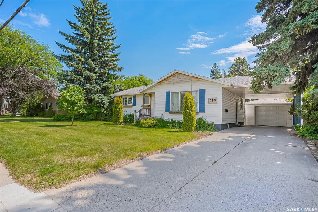 410 Ruth Street E Saskatoon SK S7J 0L4