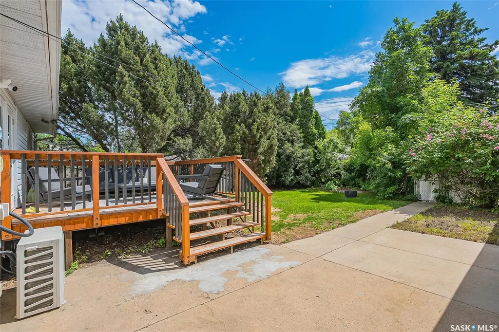 410 Ruth Street E Saskatoon SK S7J 0L4