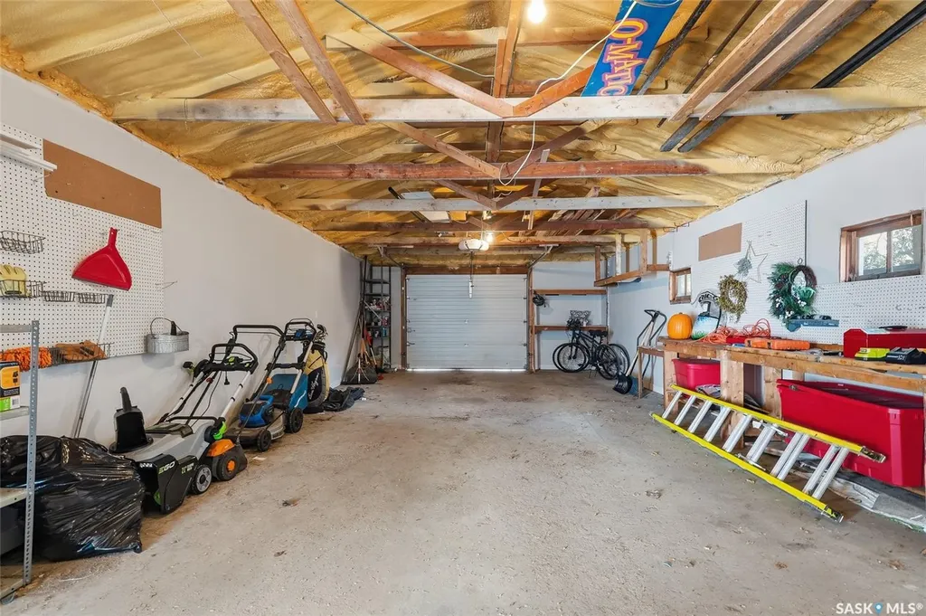 410 Ruth Street E Saskatoon SK S7J 0L4