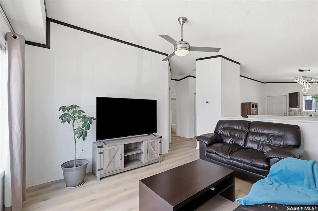 55 Borden Crescent Saskatoon SK S7L 5J9
