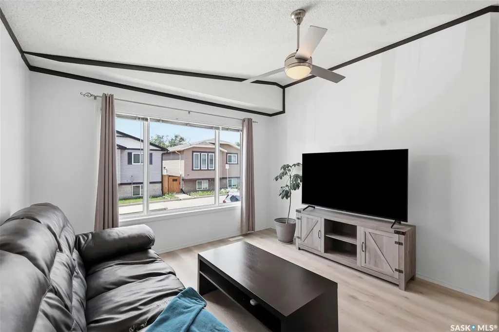 55 Borden Crescent Saskatoon SK S7L 5J9