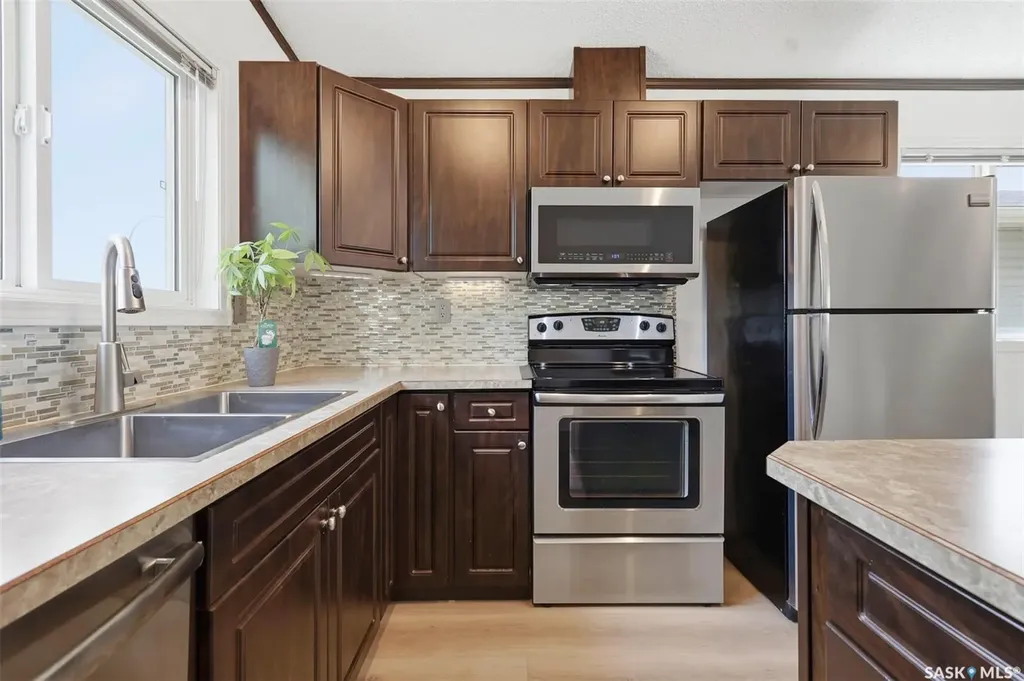 55 Borden Crescent Saskatoon SK S7L 5J9