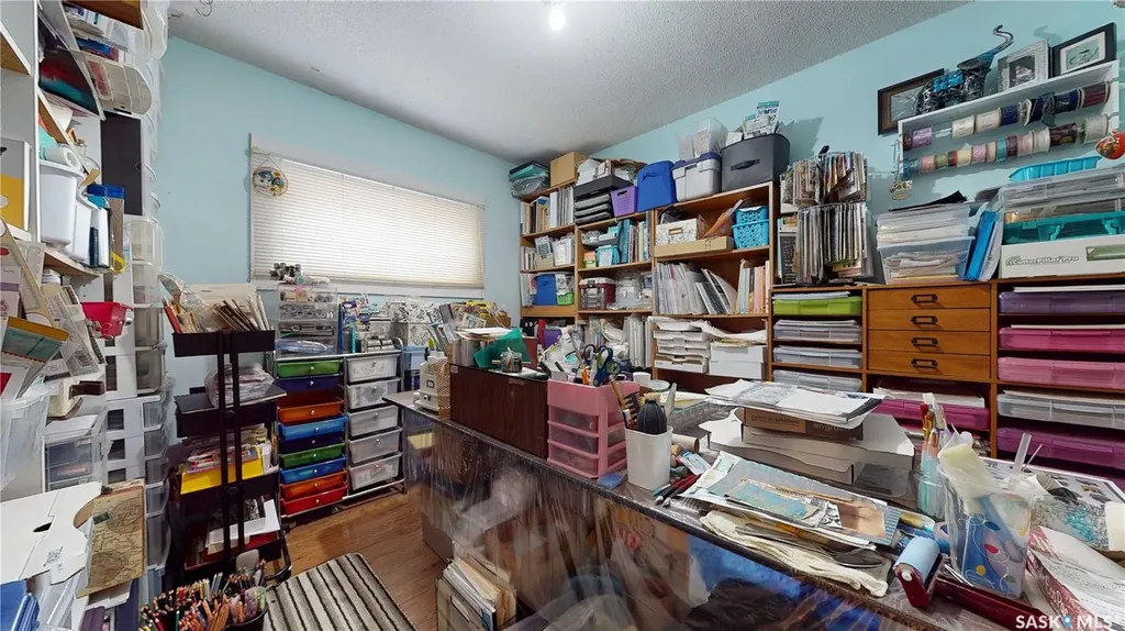 130 Maple Avenue N Eastend SK S0N 0T0