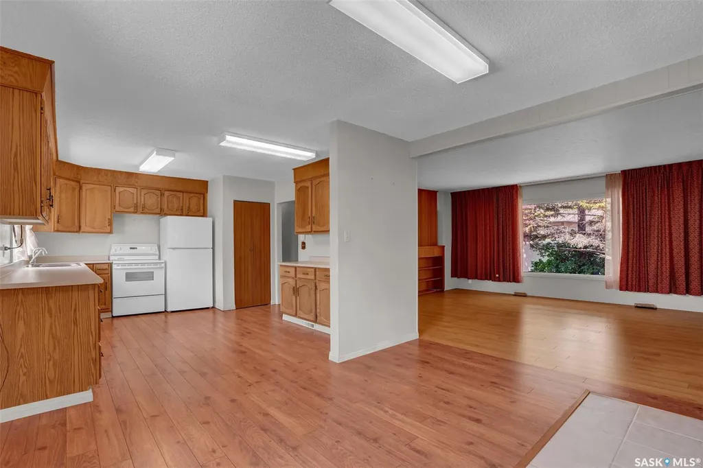 715 Connaught Street Regina SK S4T 4S5