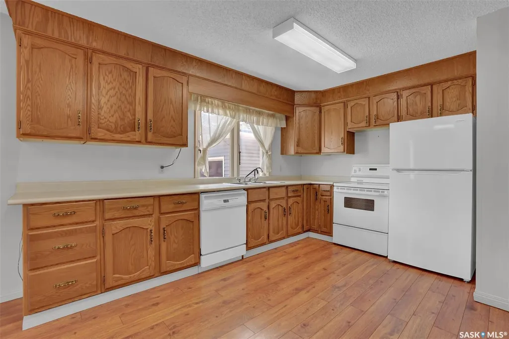 715 Connaught Street Regina SK S4T 4S5