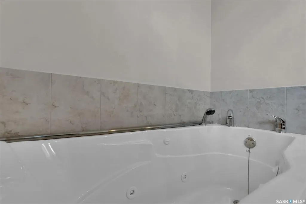715 Connaught Street Regina SK S4T 4S5