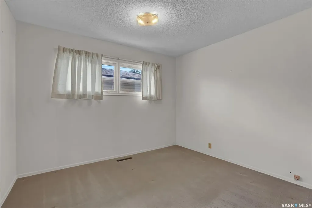 715 Connaught Street Regina SK S4T 4S5