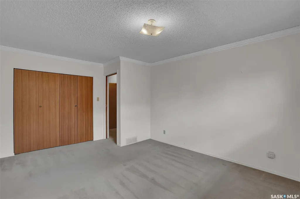 715 Connaught Street Regina SK S4T 4S5