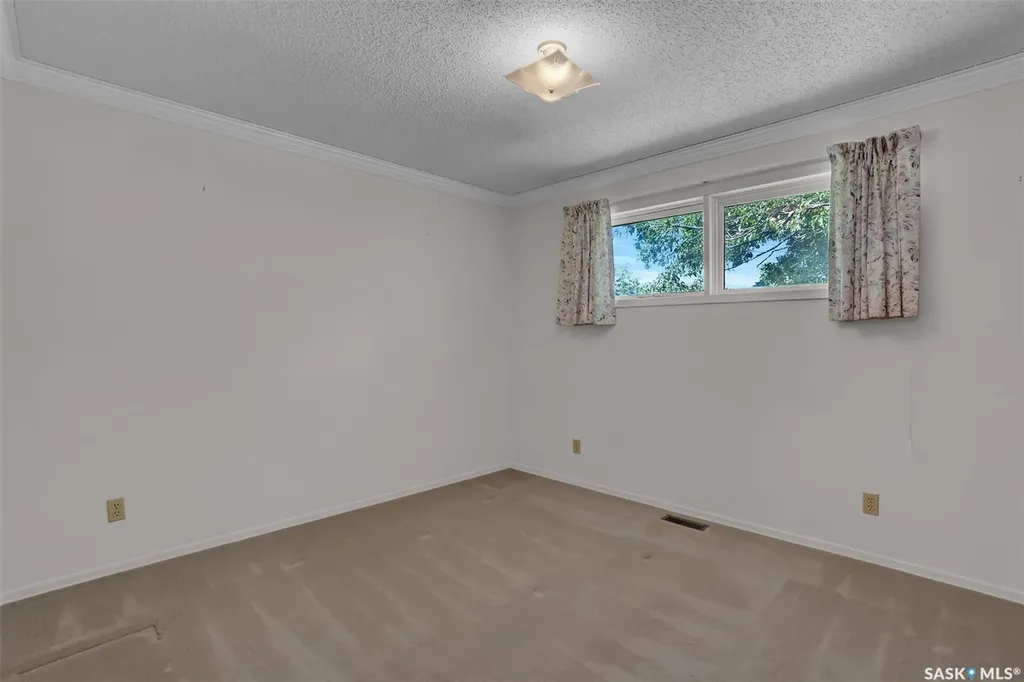 715 Connaught Street Regina SK S4T 4S5