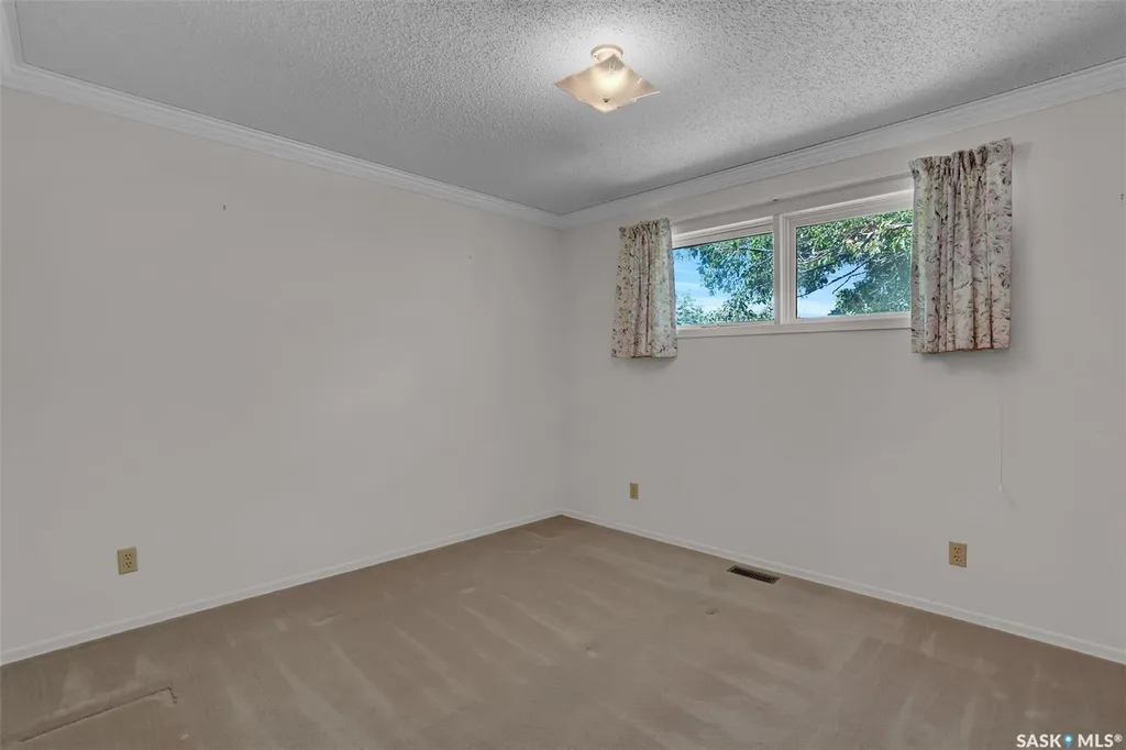 715 Connaught Street Regina SK S4T 4S5